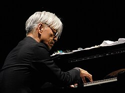 Jun Miyake and Ryuichi Sakamoto at Ibirapuera Park (2017)