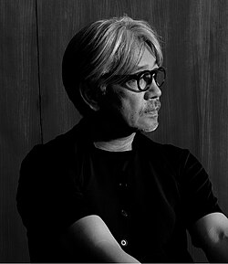 Ryuichi Sakamoto (portrait principal article)