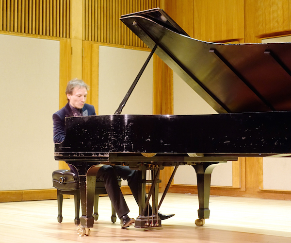 Pianist Roustem Saïtkoulov in action at Longy's Pickman Hall. Photo: courtesy of Anna Winestein.