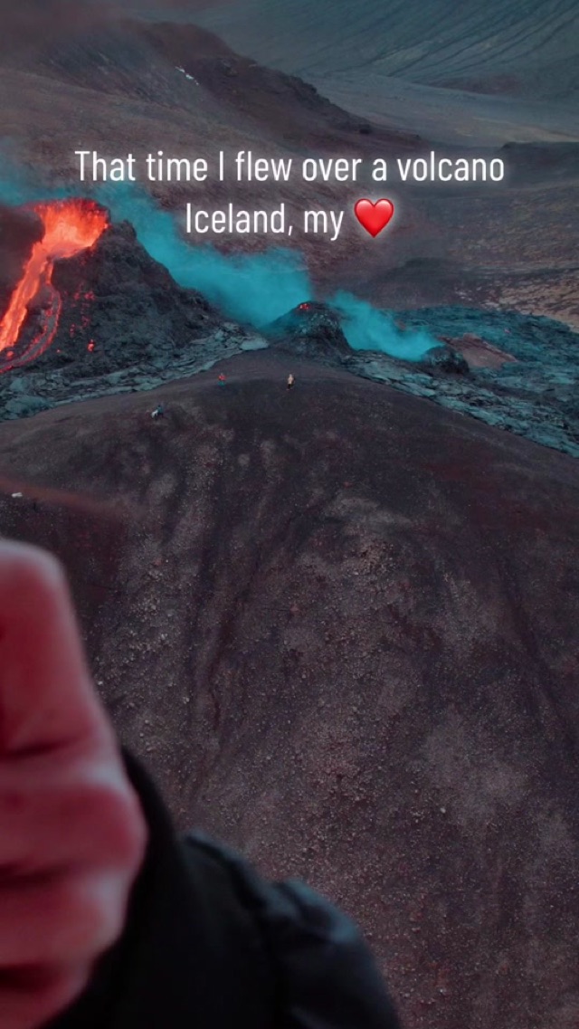 The first time I flew over a volcano, I cried #iceland #volc